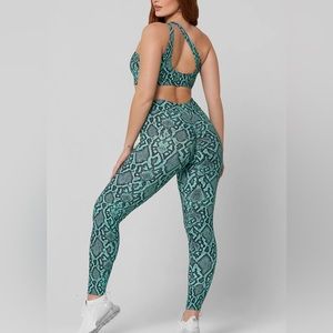 Lici fit high waist boa leggings